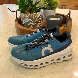 On Running Cloud Monster